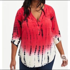 Blouse only wore once and dry cleaned size 18-20